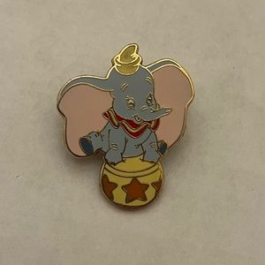 Disney Parks Collects Metal Enamel Dumbo Circus Ball Pin